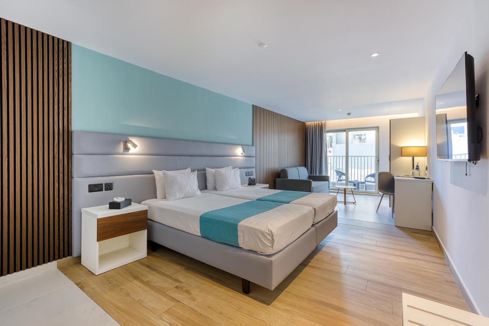 Superior Twin Room