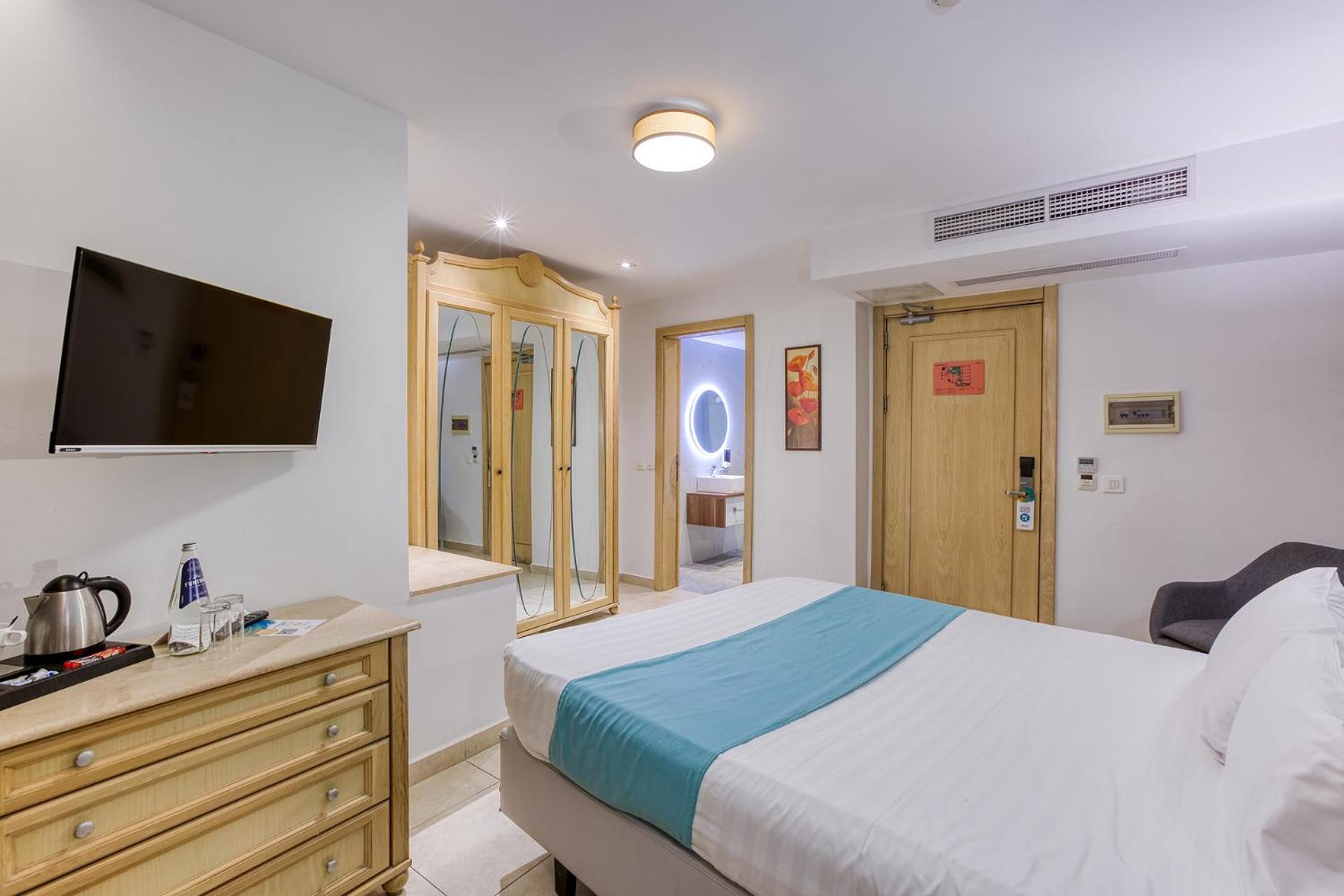 Economy Twin Room