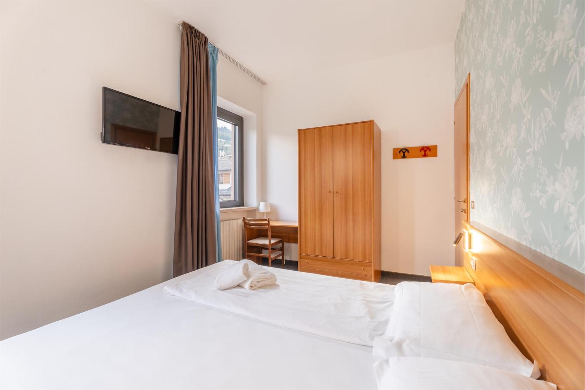 Single Room Mountain View