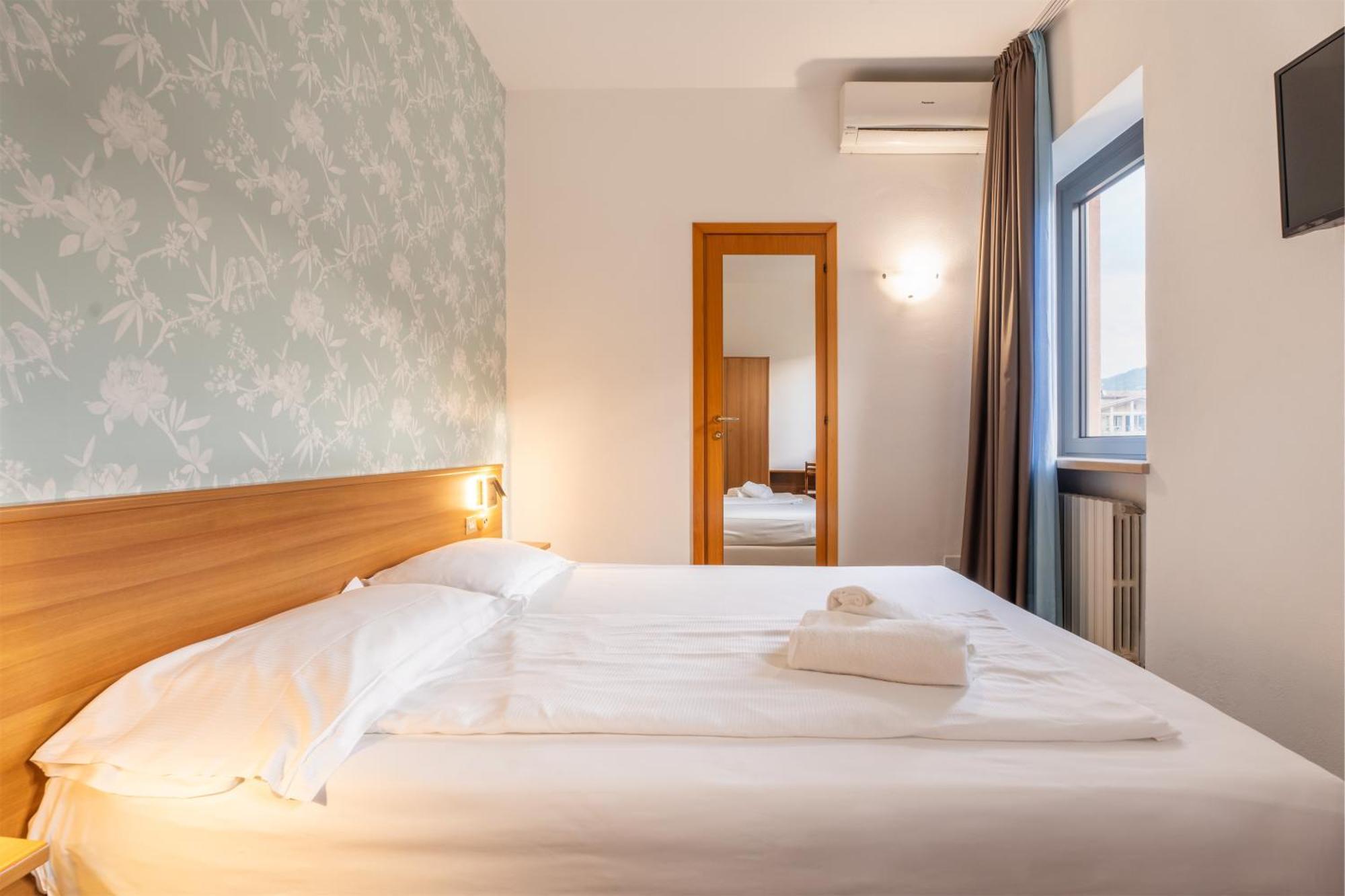 Single Room Mountain View