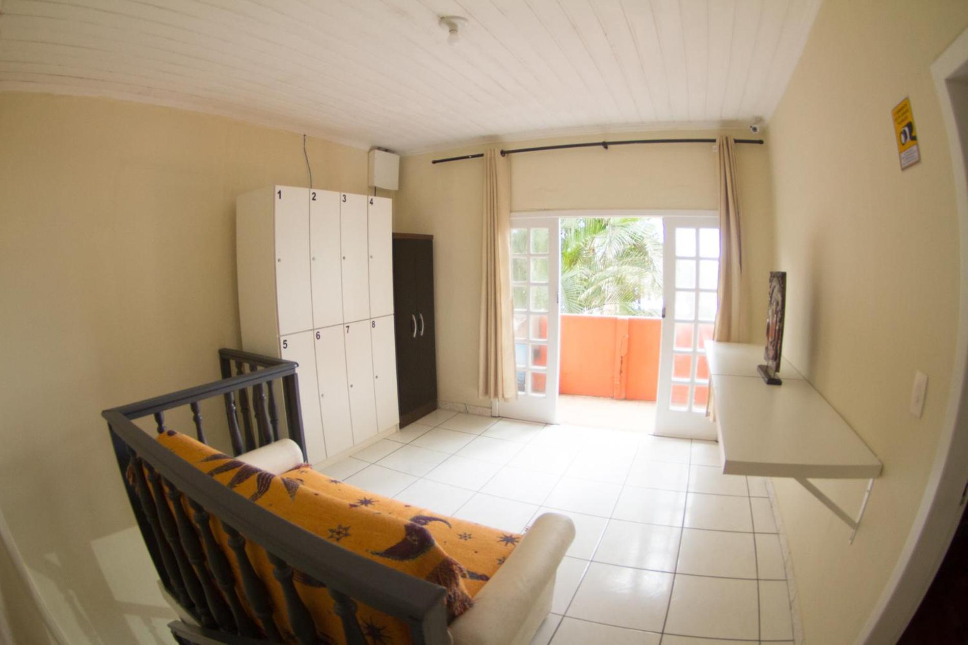 Quarto Quádruplo Econômico com Banheiro Compartilhado