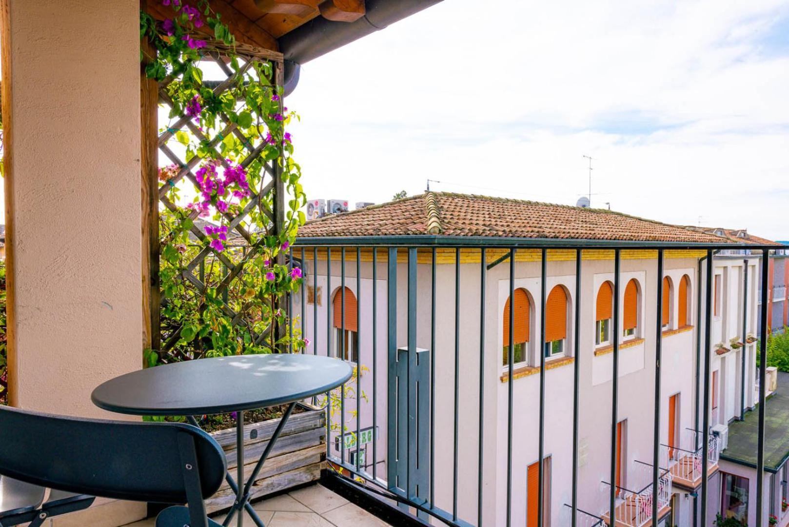 Comfort Double or Twin Room Balcony Partial Lake View