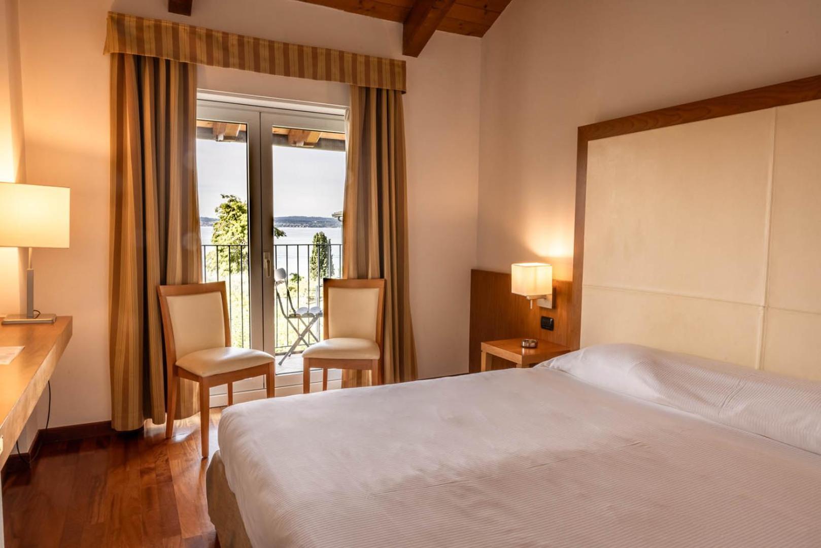 Comfort Double or Twin Room Balcony Partial Lake View