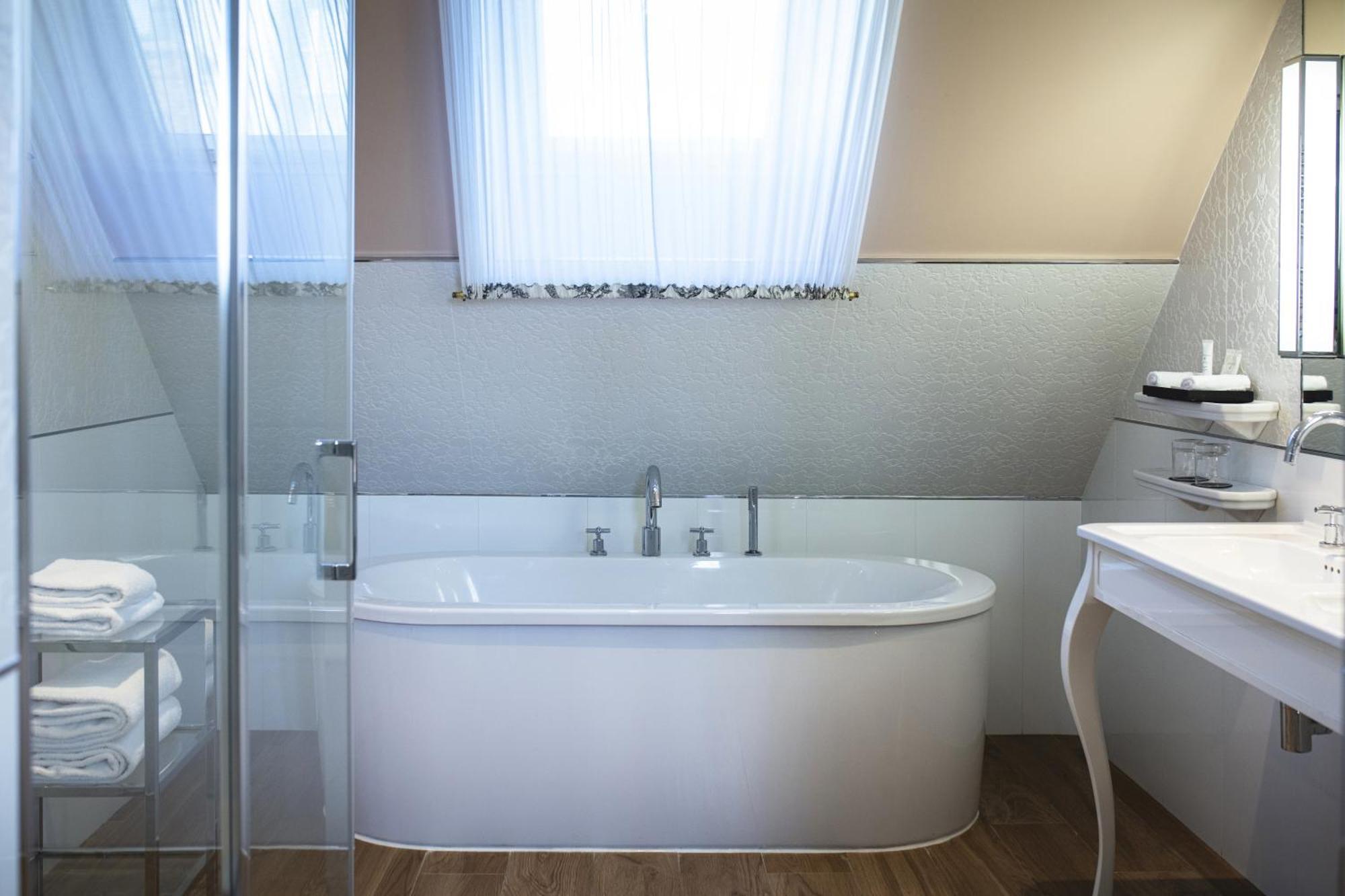 King Suite met Loungeruimte