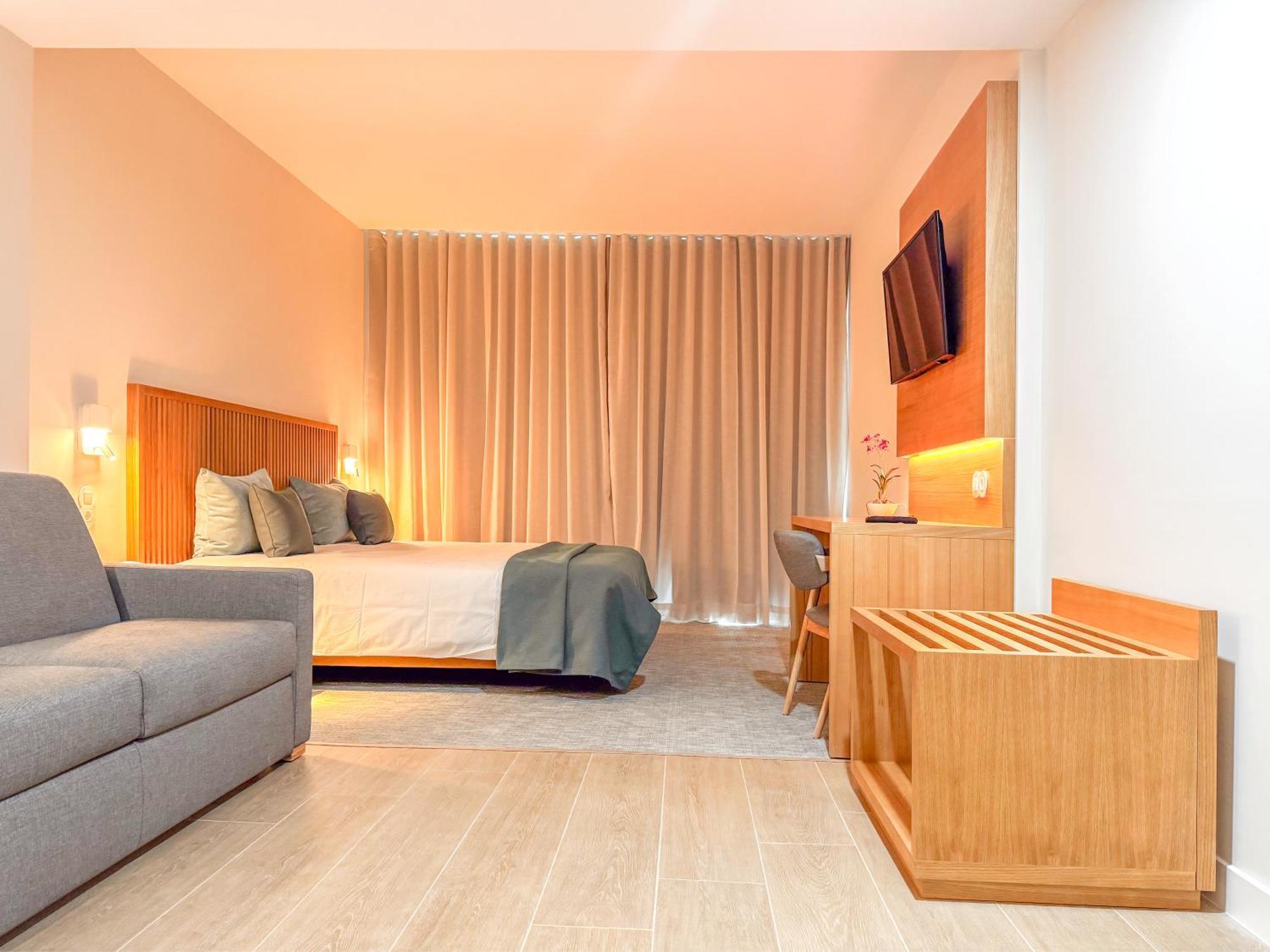 Junior Suite with Sea View (3 People)