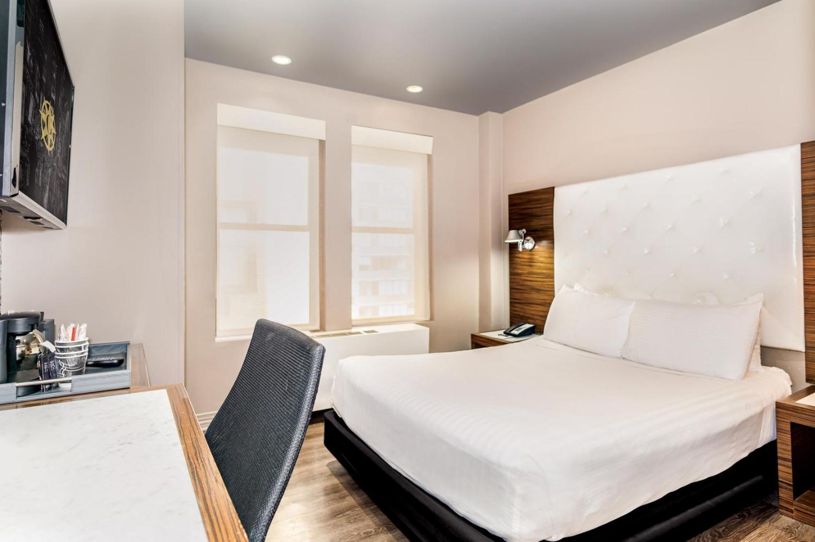Deluxe King Room,1438774576:JPEG