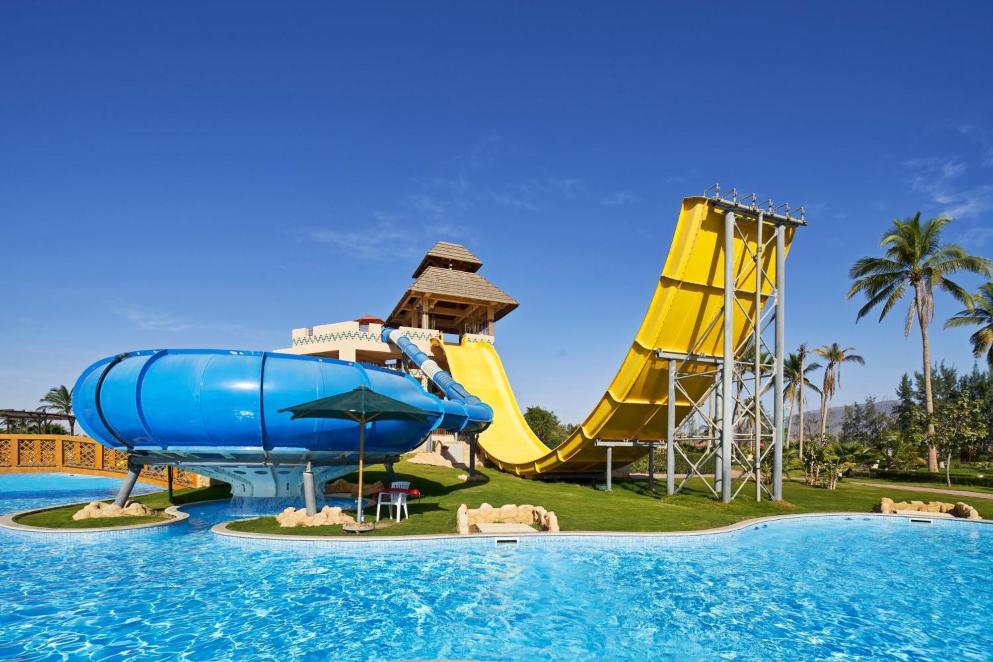 Juweira Room With Aqua Park Entrance