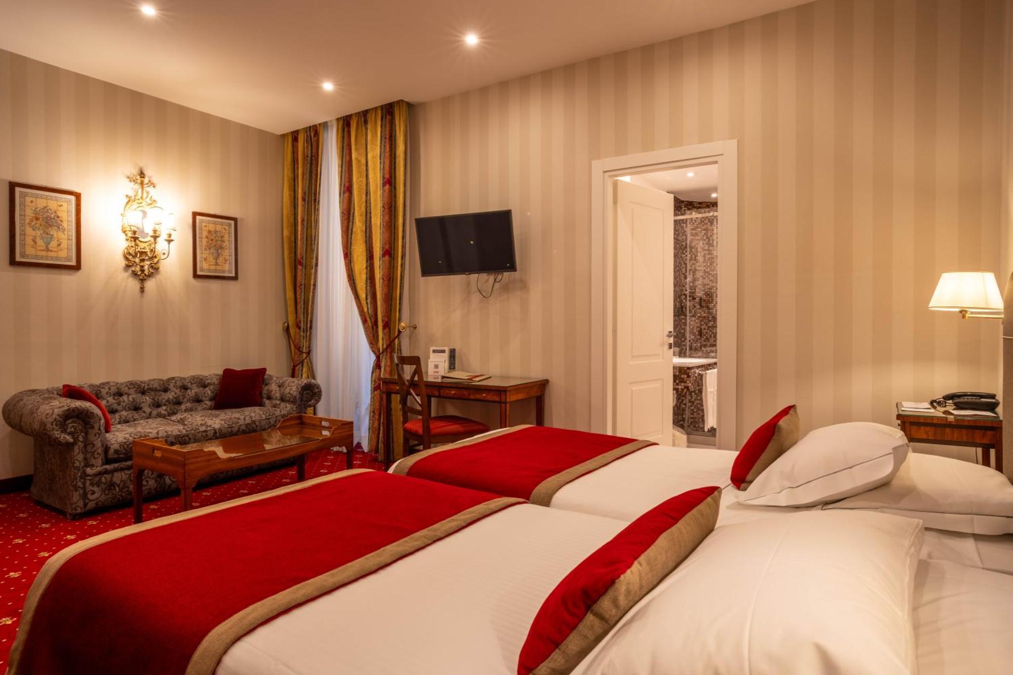 Triple Room