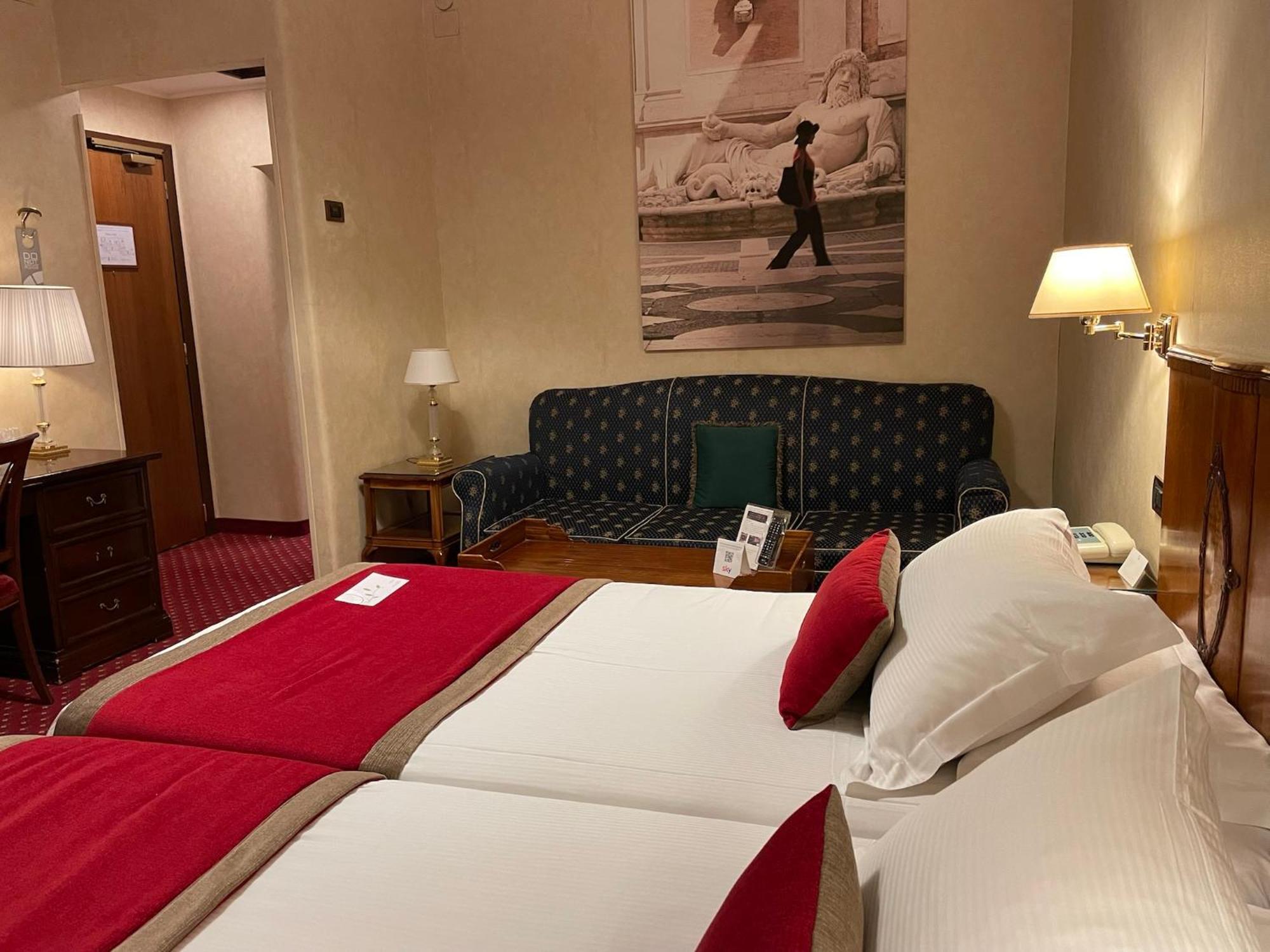 Triple Room
