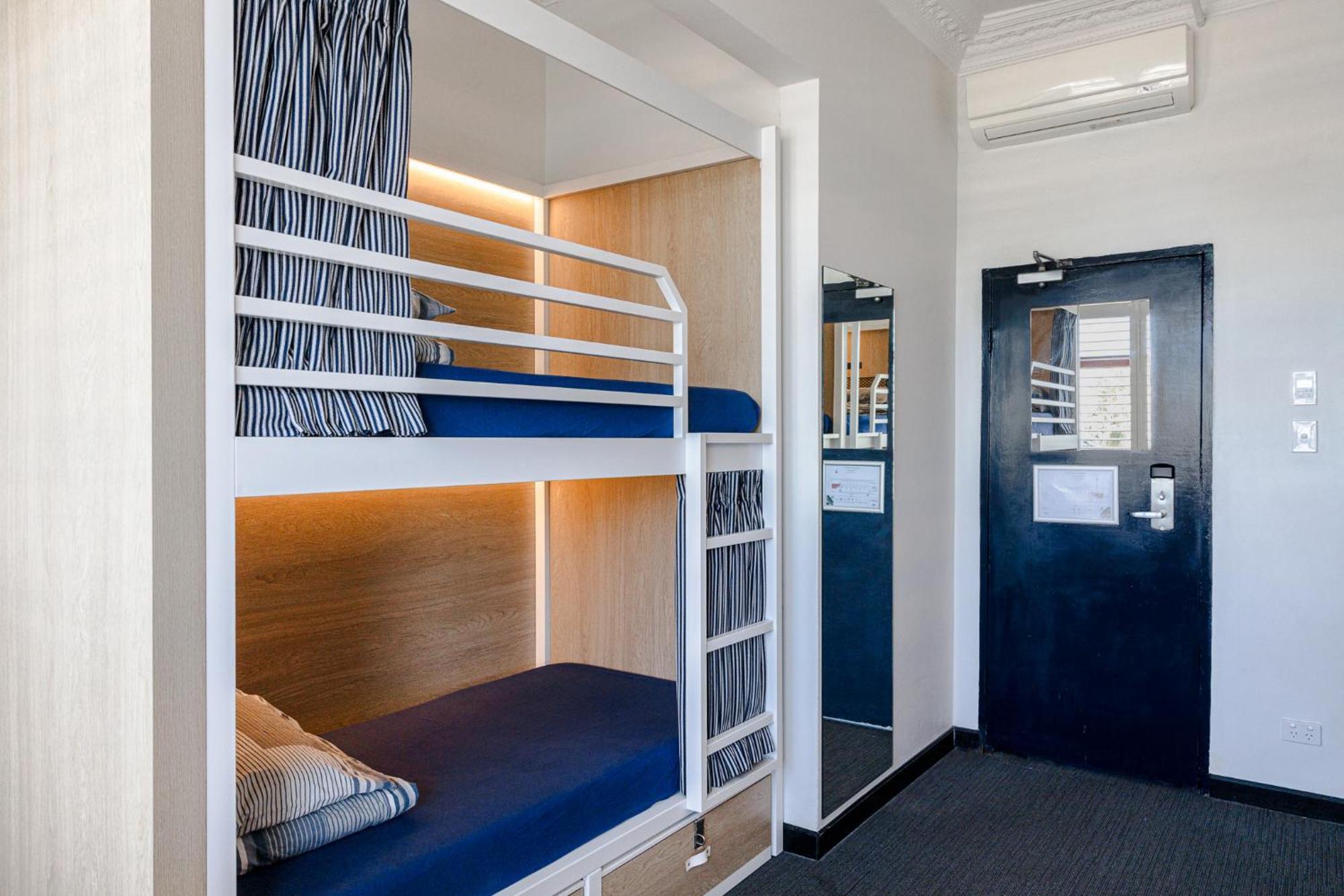 Bed 6-Bed Mixed Dormitory Room