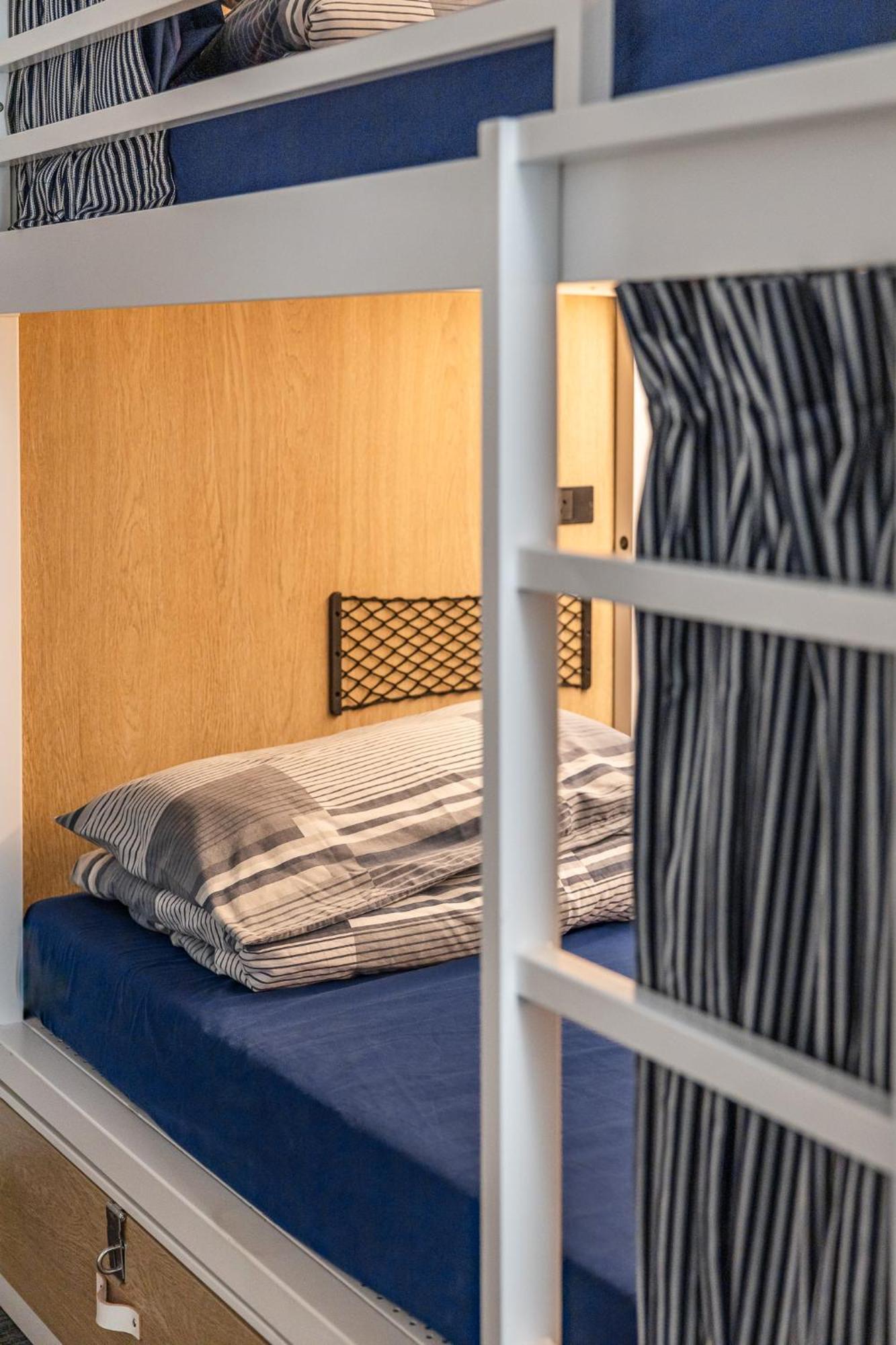 Bed 6-Bed Mixed Dormitory Room
