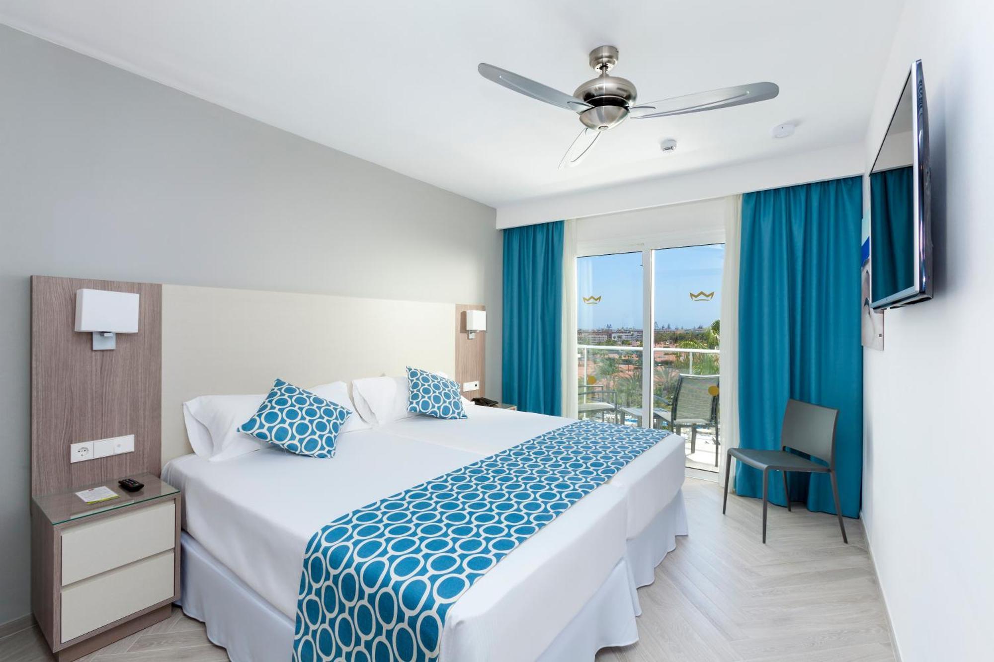Habitación Familiar con vistas al jardín