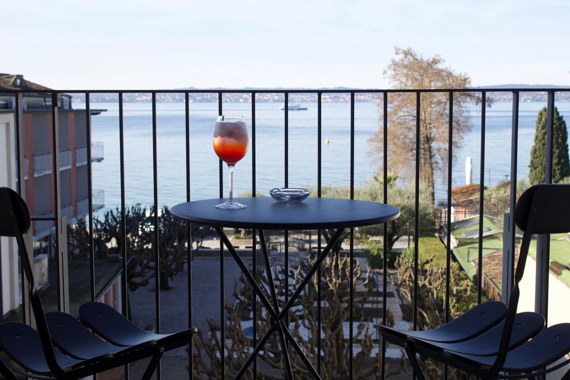 Superior Double or Twin Room Balcony Lake View
