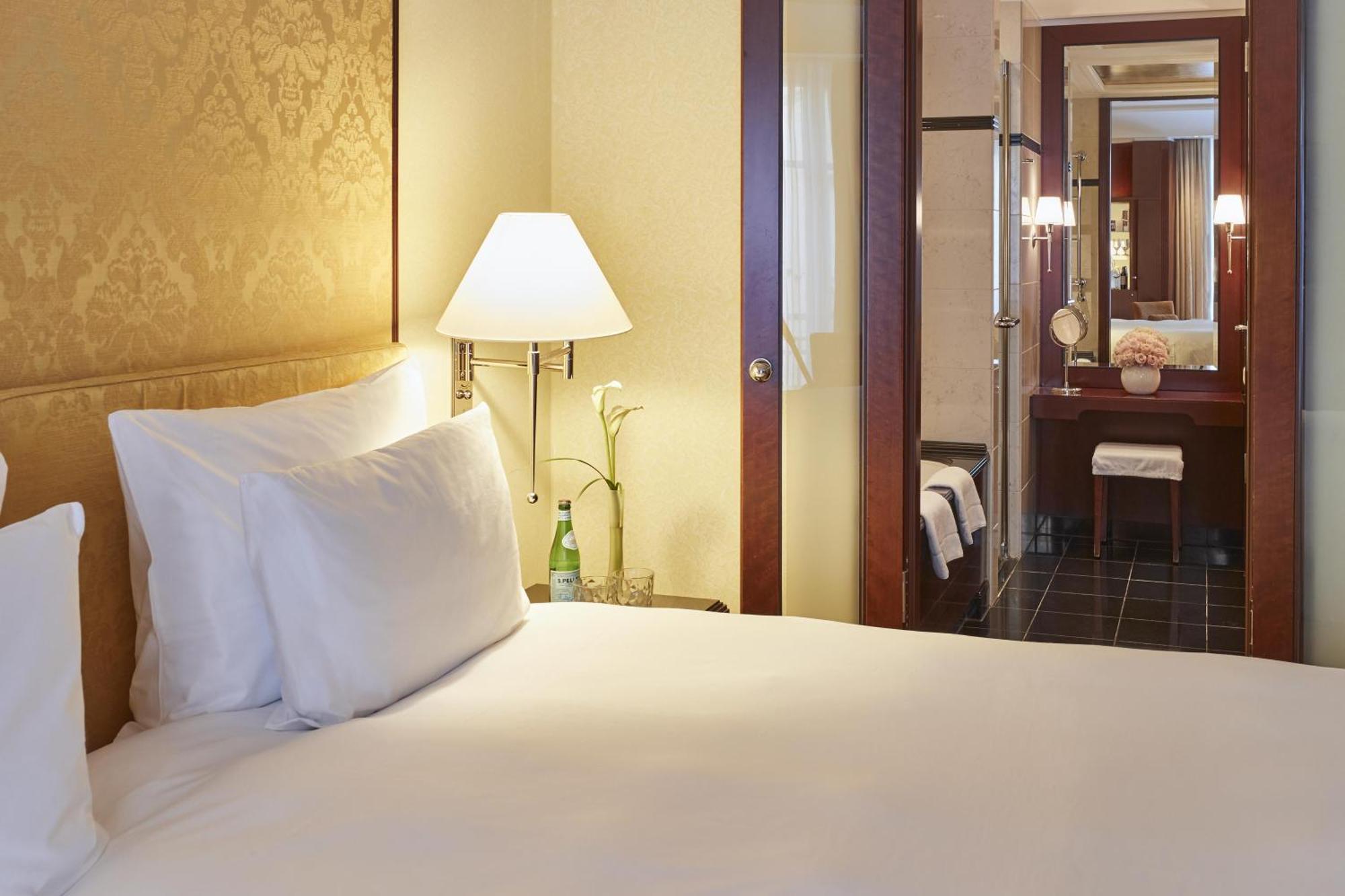 Deluxe Double Room,1765837027:JPEG