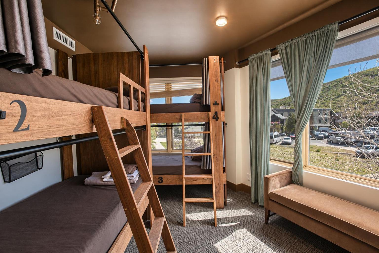 Bed 6-Bed Mixed Dormitory Room