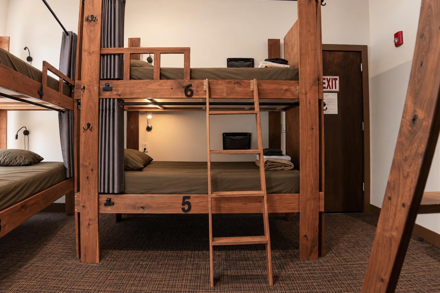 Bed 6-Bed Mixed Dormitory Room