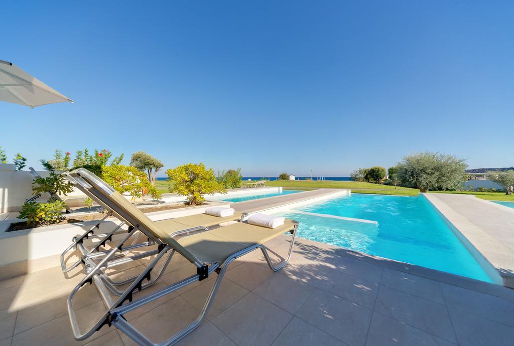 Suite Junior avec Piscine Privée - Vue sur Mer
