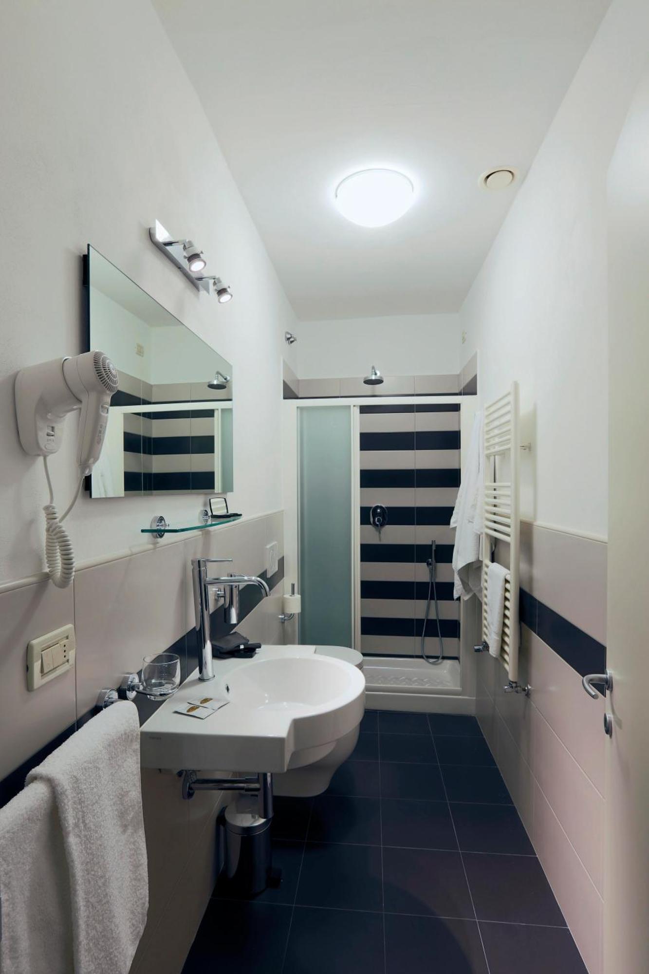 Superior Double or Twin Room with No View