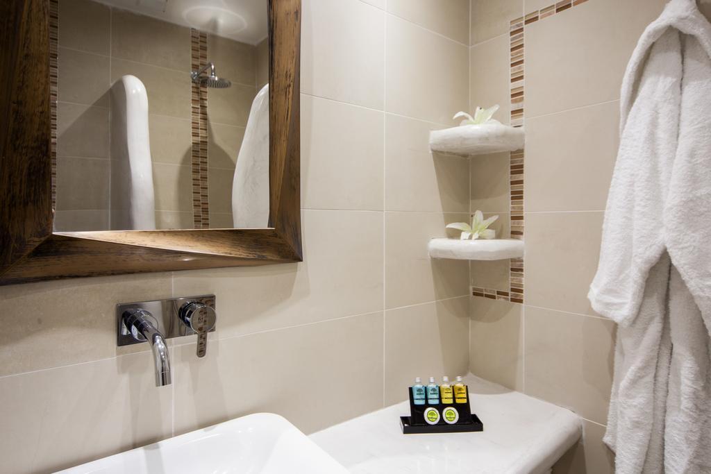 Superior Double or Twin Room Garden View