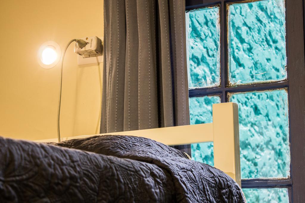 Single Bed Mixed Dormitory Room