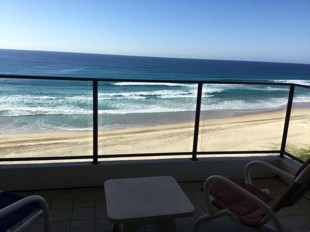 Three-Bedroom Apartment Ocean View