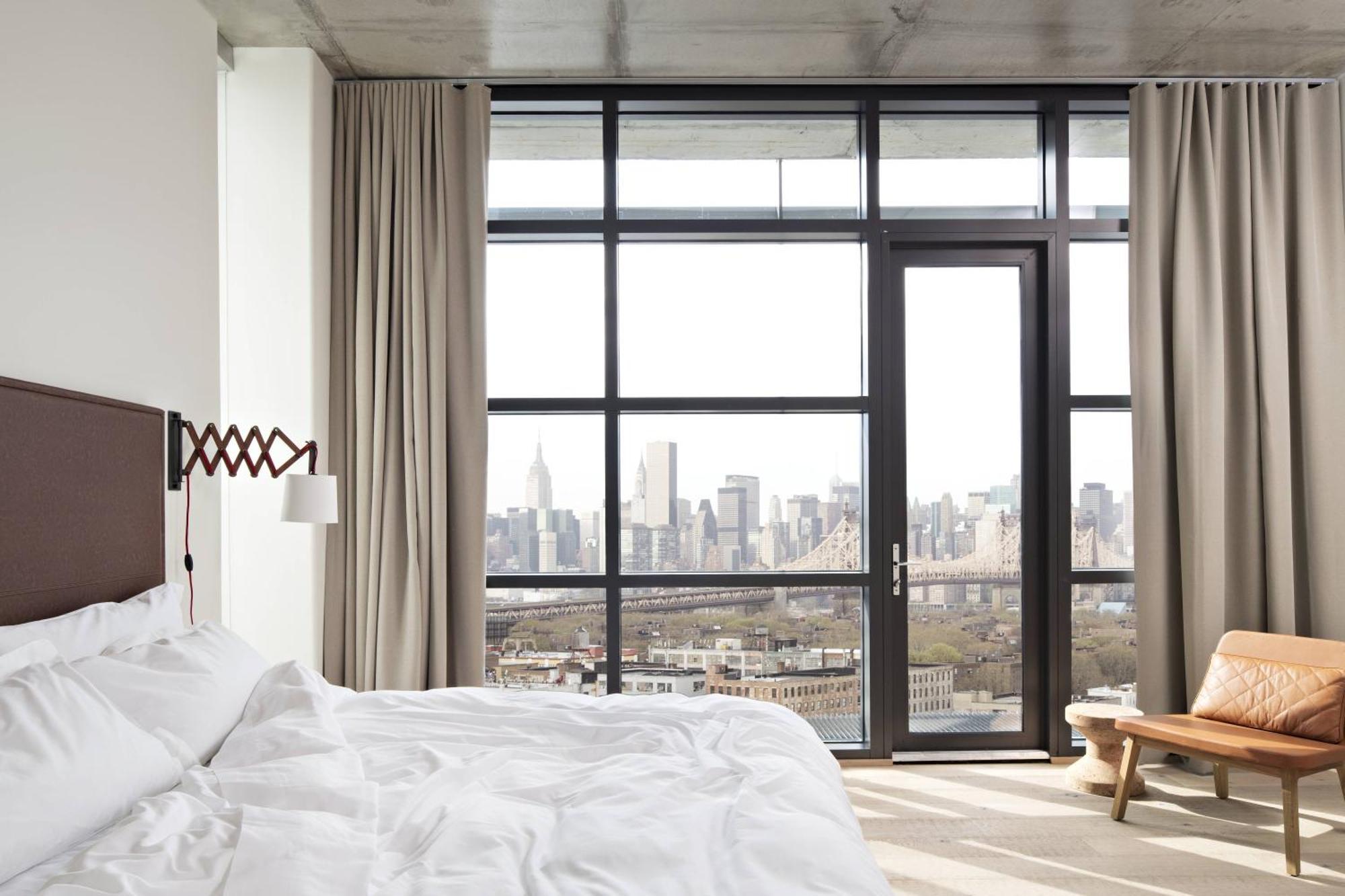 King Room Manhattan View Balcony