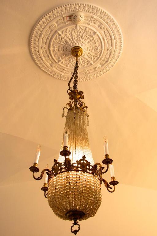 Family Room,1210003495:JPEG