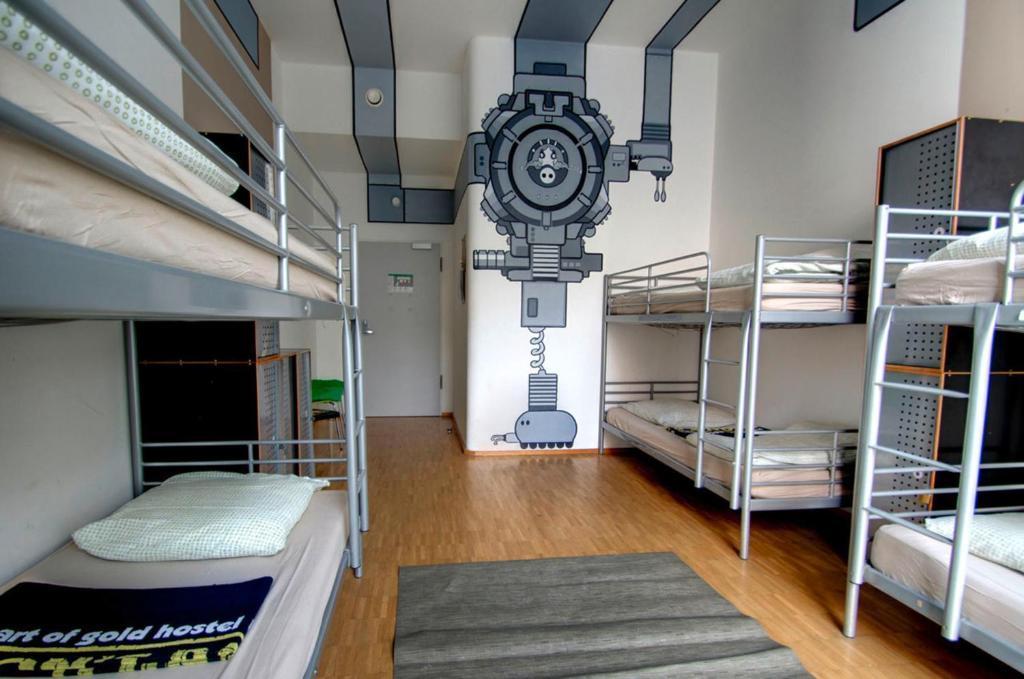 Bett im Schlafsaal mit 6 Betten