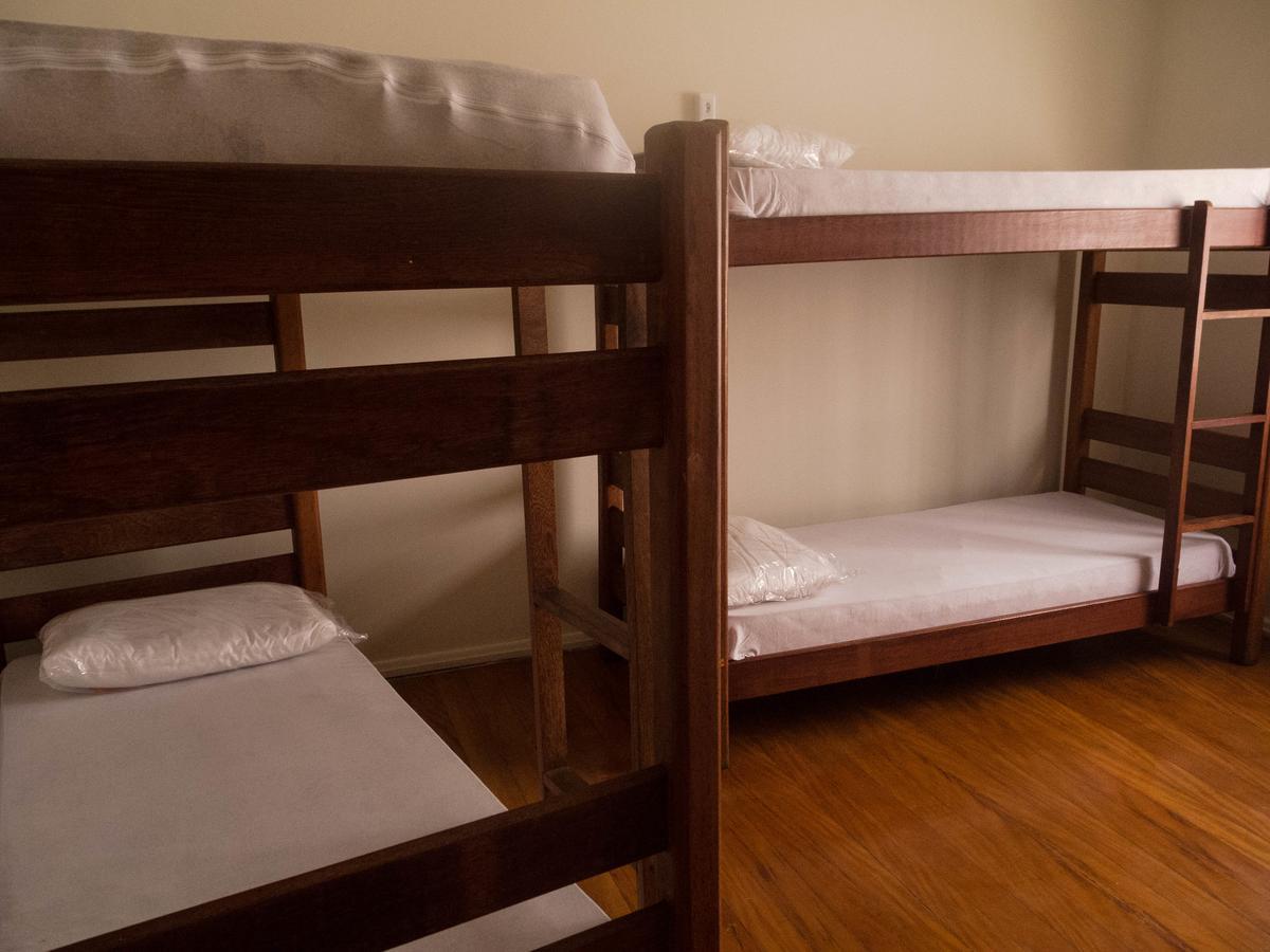 Cama em Dormitório Misto com 6 Camas