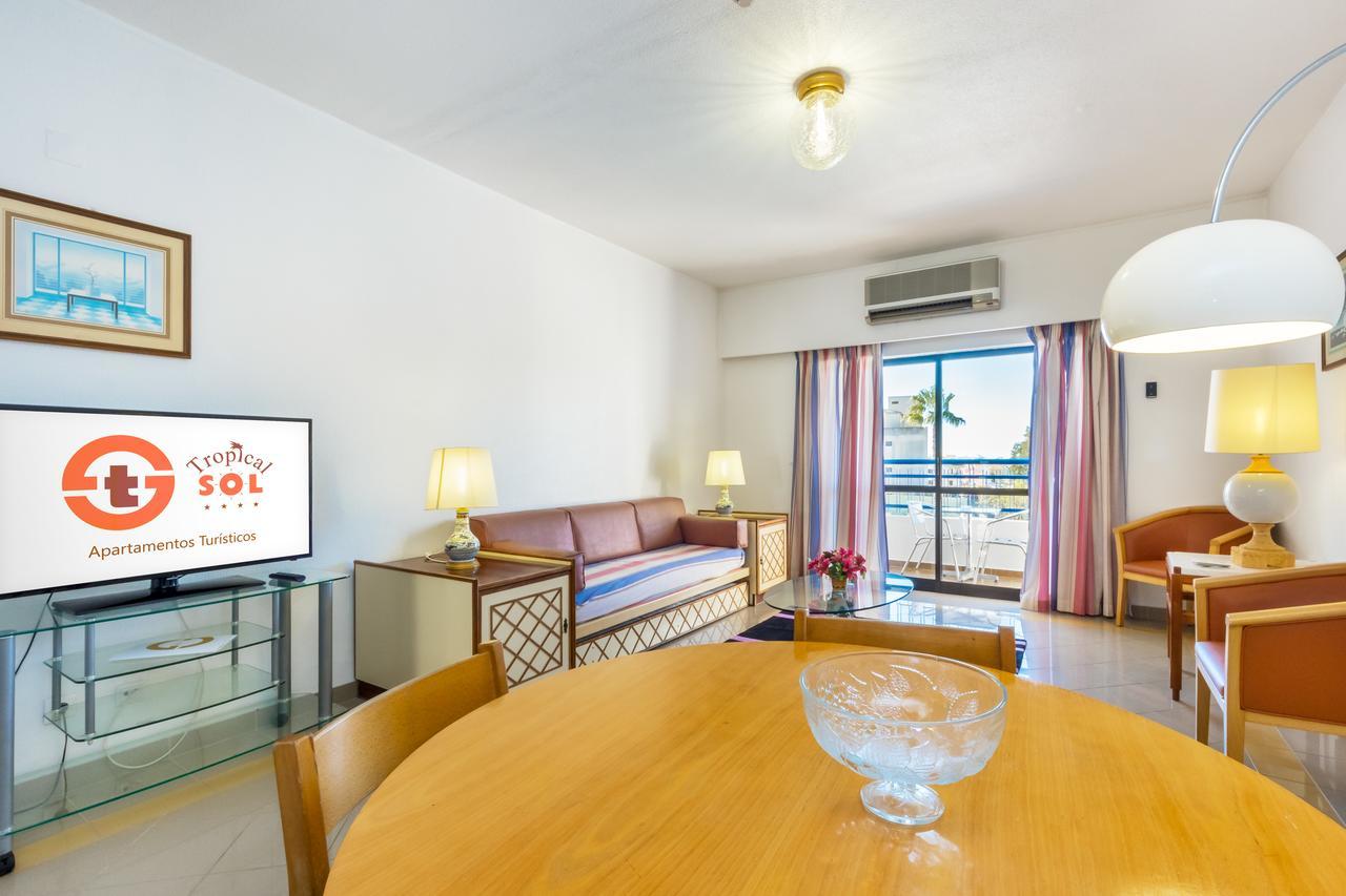 One-Bedroom Apartment Pool View