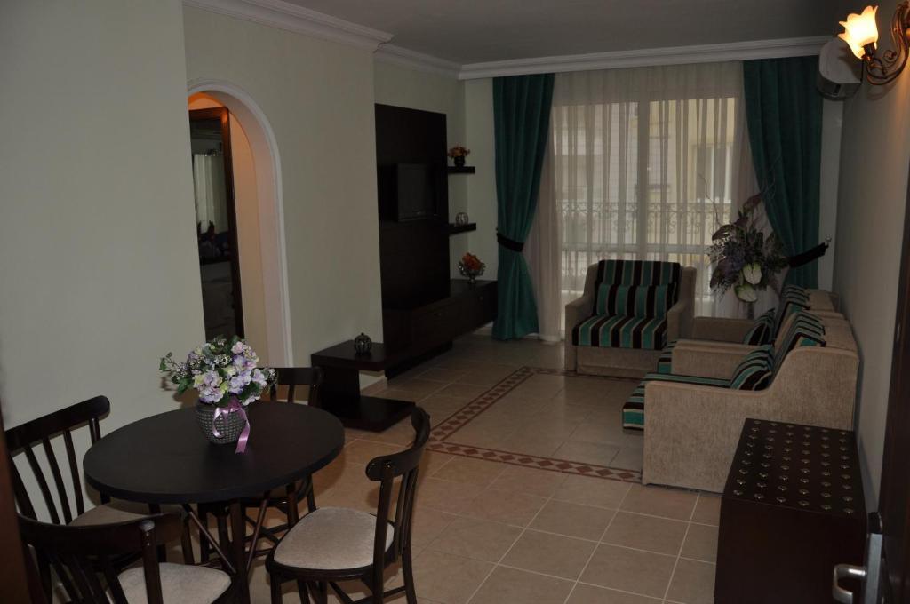Quarto Família (4 Adultos)