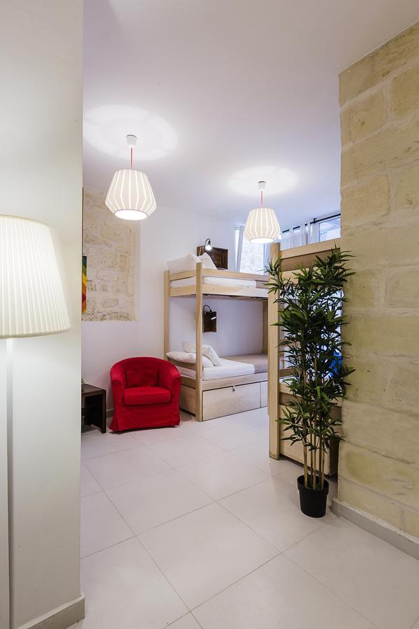 Bed 6-Bed Mixed Dormitory Room Spa Access