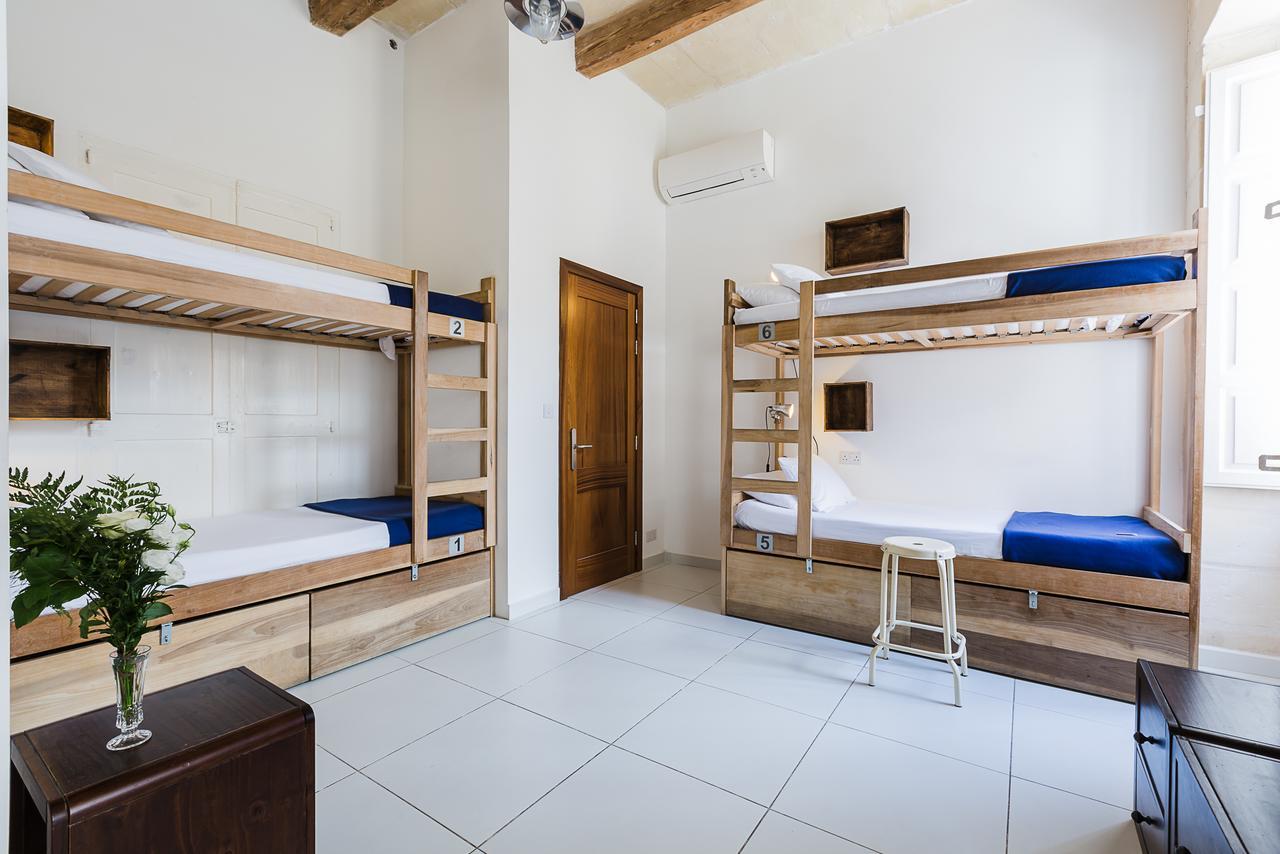 Bed 6-Bed Mixed Dormitory Room Spa Access