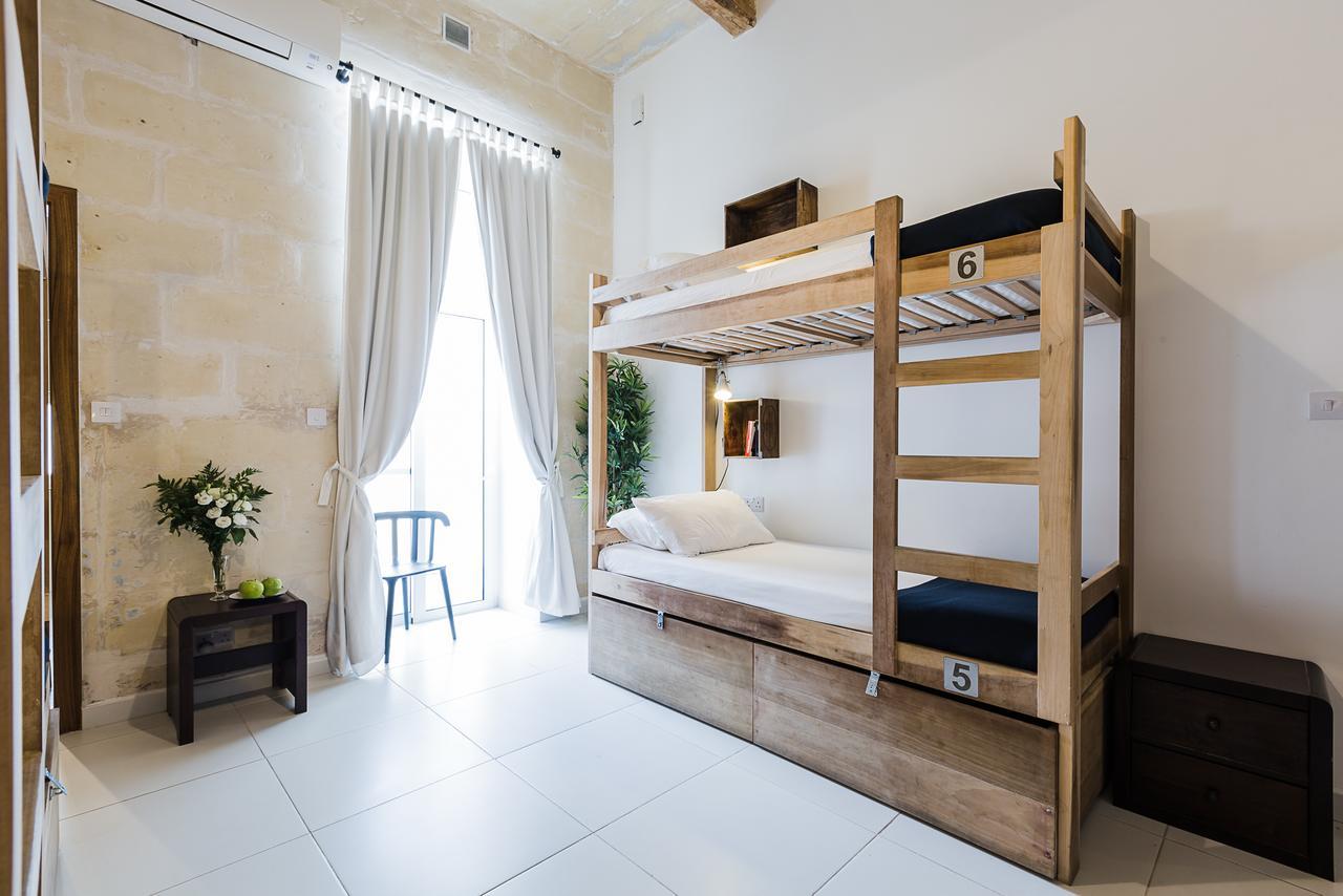 Bed 6-Bed Mixed Dormitory Room Spa Access