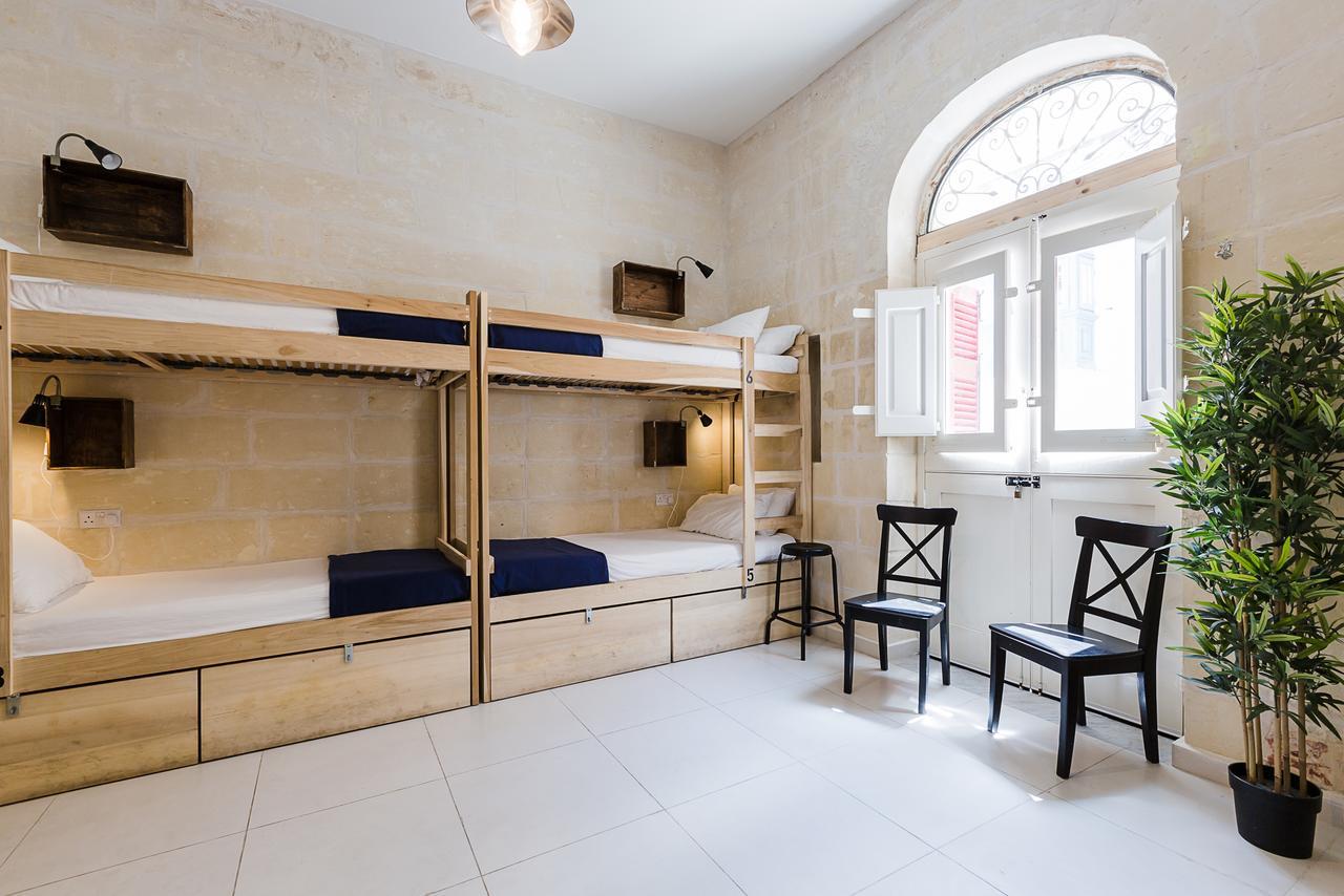 Bed 6-Bed Mixed Dormitory Room Spa Access