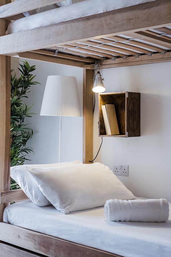 Bed 4-Bed Mixed Dormitory Room Spa Access