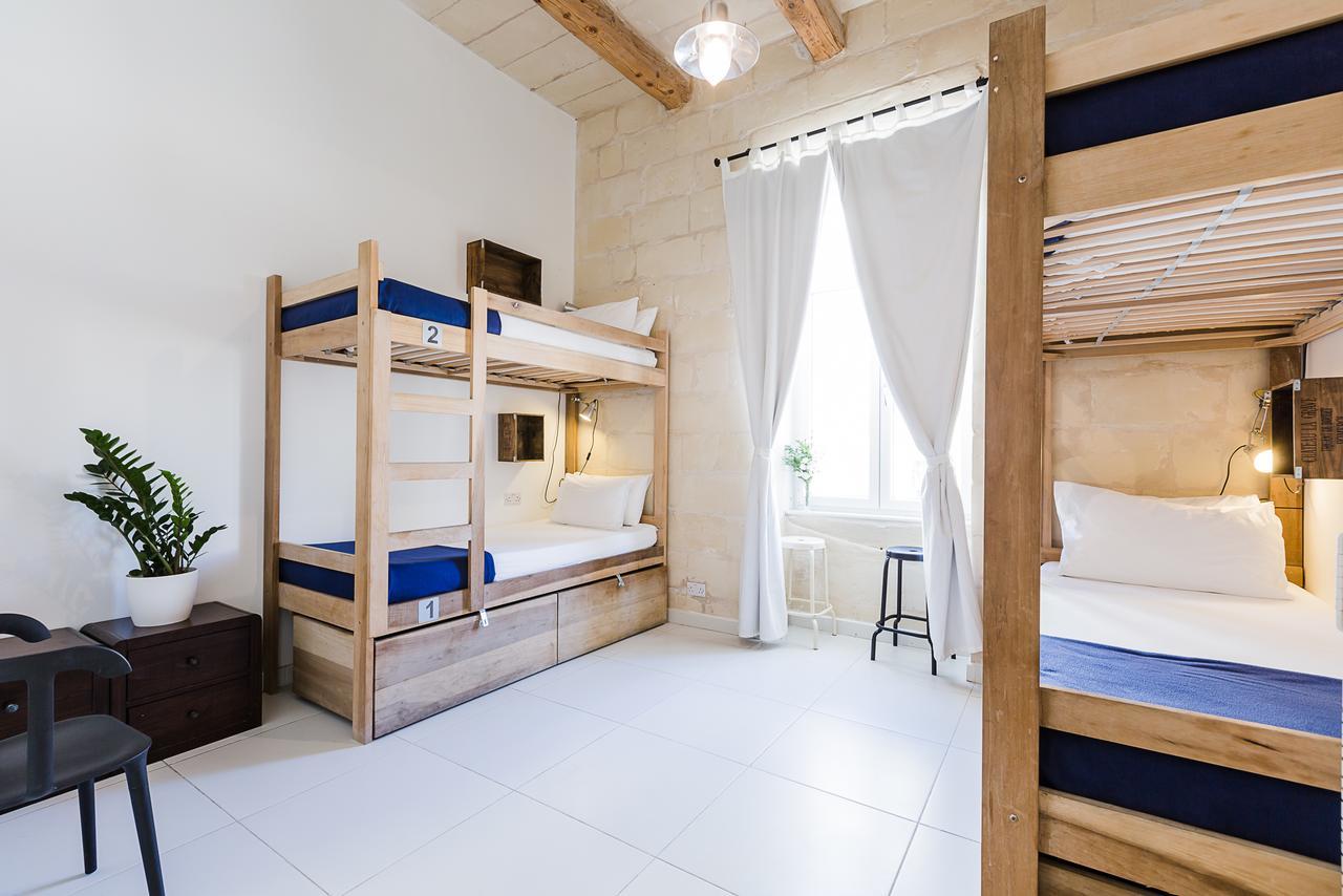 Bed 4-Bed Mixed Dormitory Room Spa Access