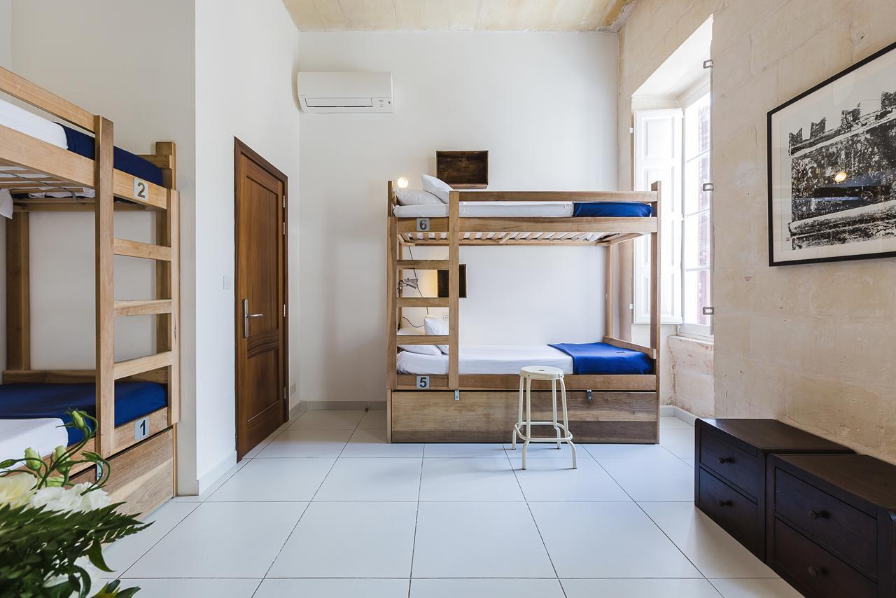 Bed 6-Bed Mixed Dormitory Room Spa Access