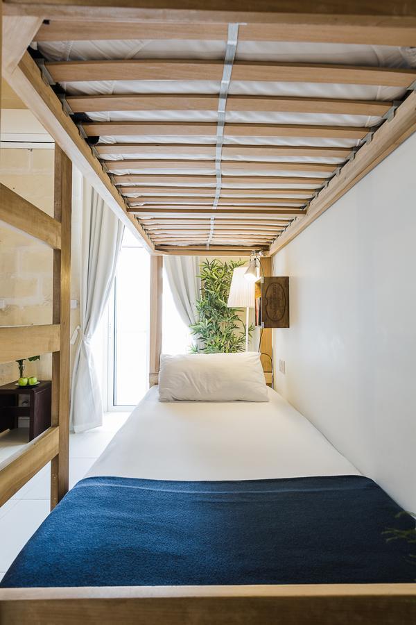 Bed 6-Bed Mixed Dormitory Room Spa Access
