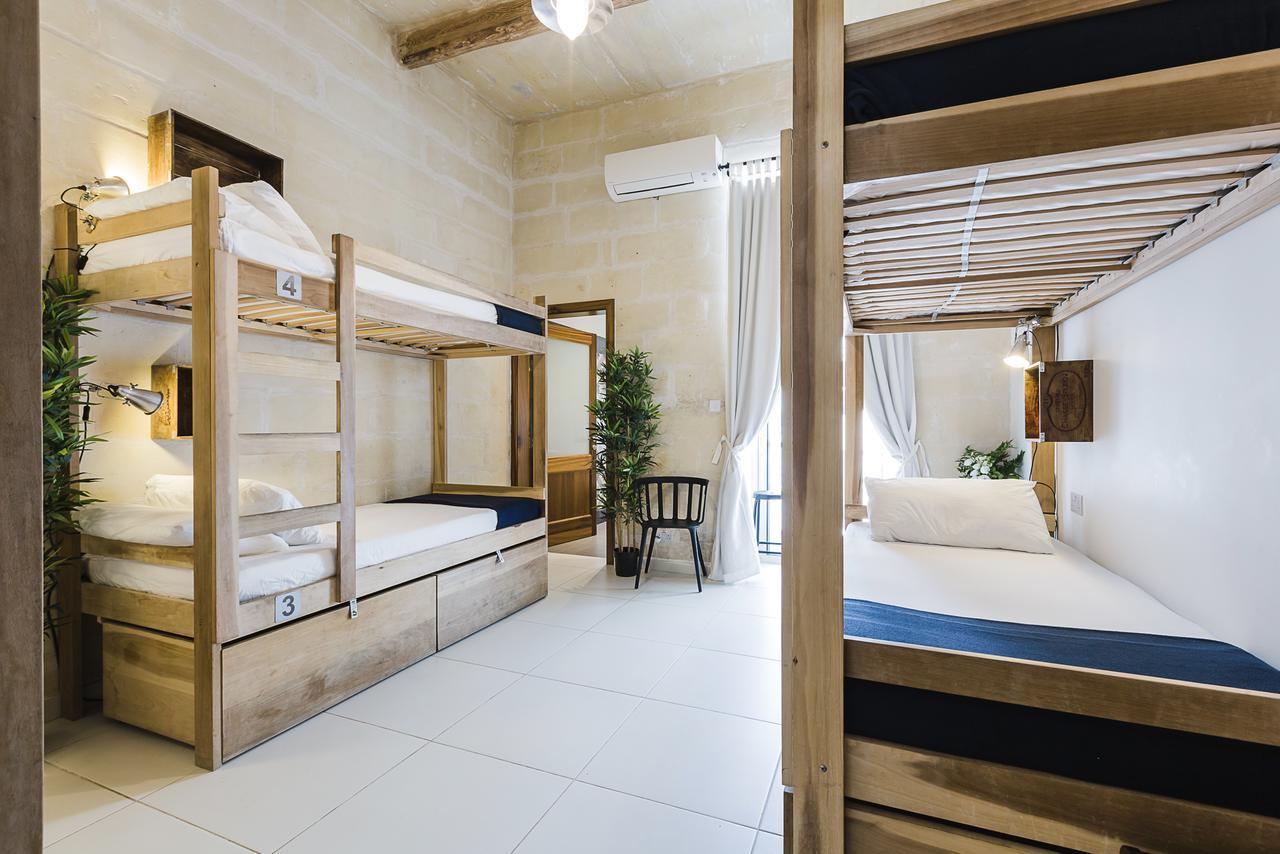 Bed 6-Bed Mixed Dormitory Room Spa Access