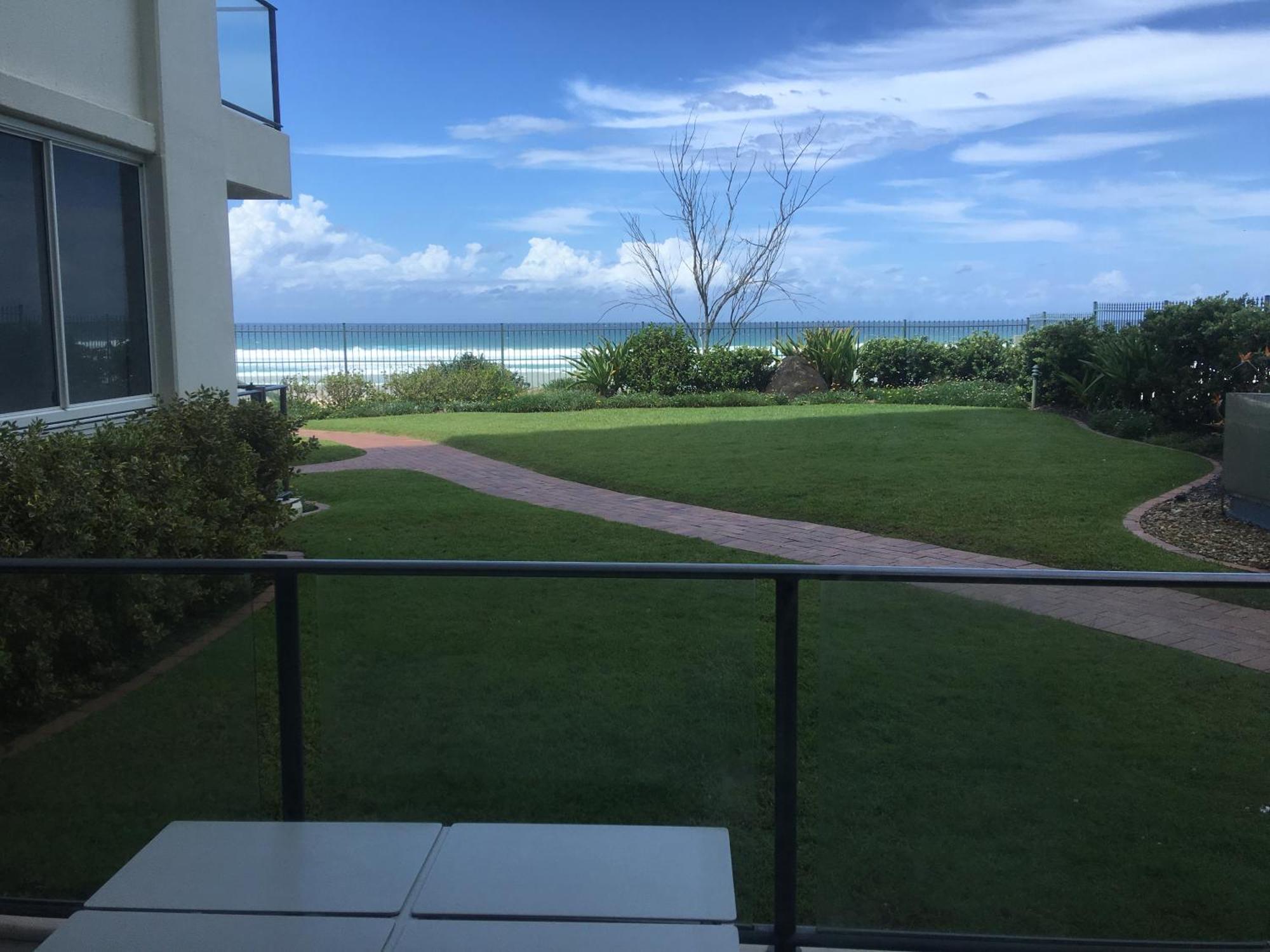 Three-Bedroom Apartment Ocean View