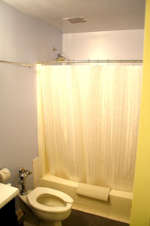 Single Room Private Bathroom