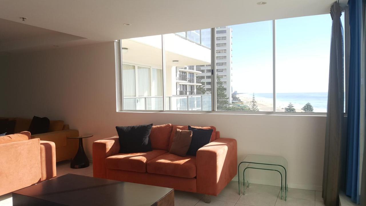 Deluxe Two-Bedroom Apartment Ocean View