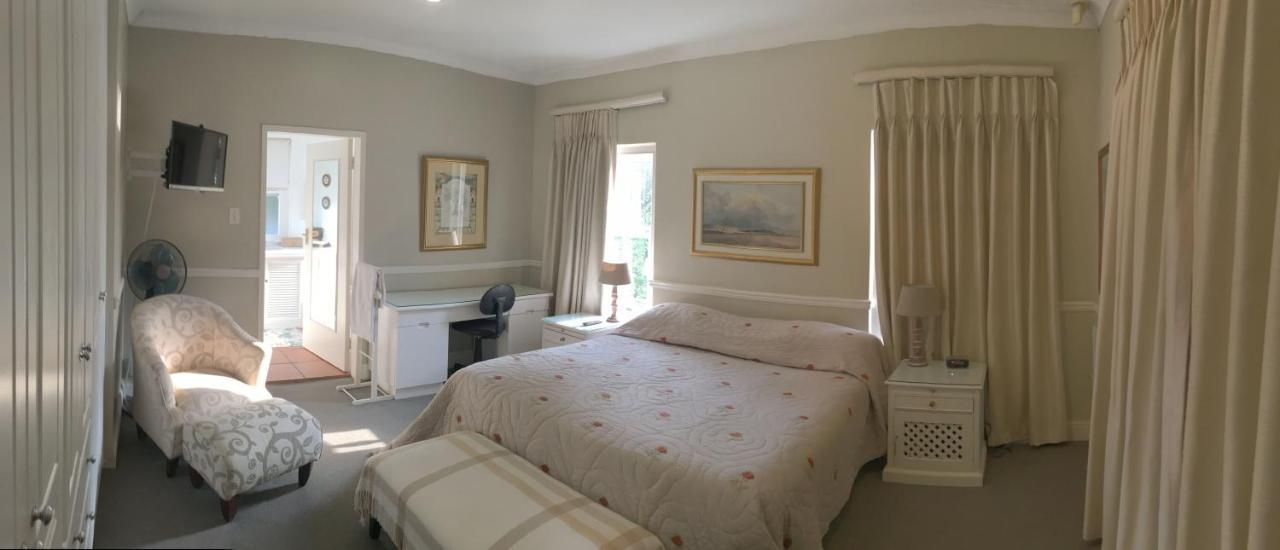 Quarto Deluxe com Cama de Casal ou 2 de Solteiro
