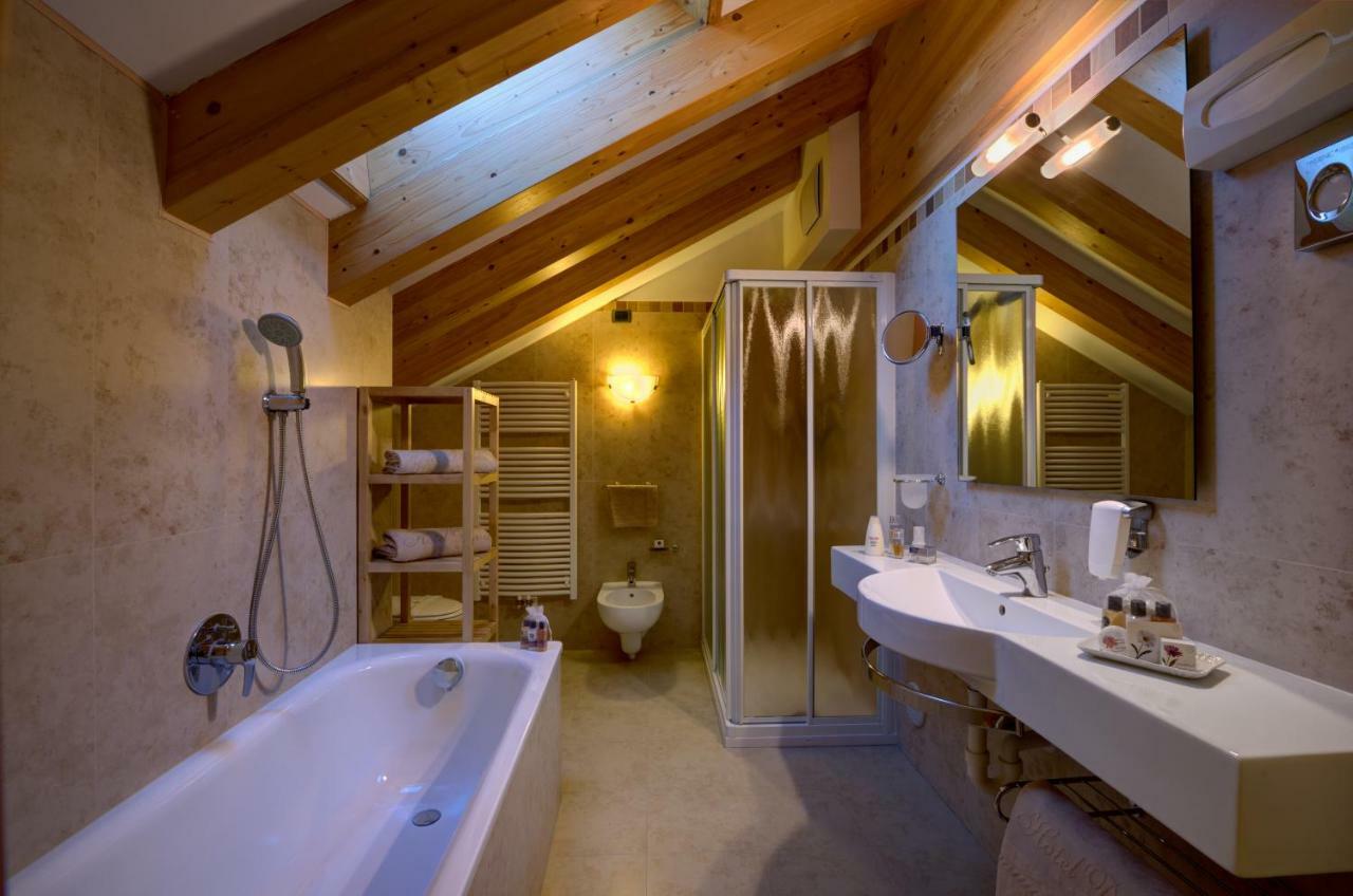 Junior Suite with Balcony