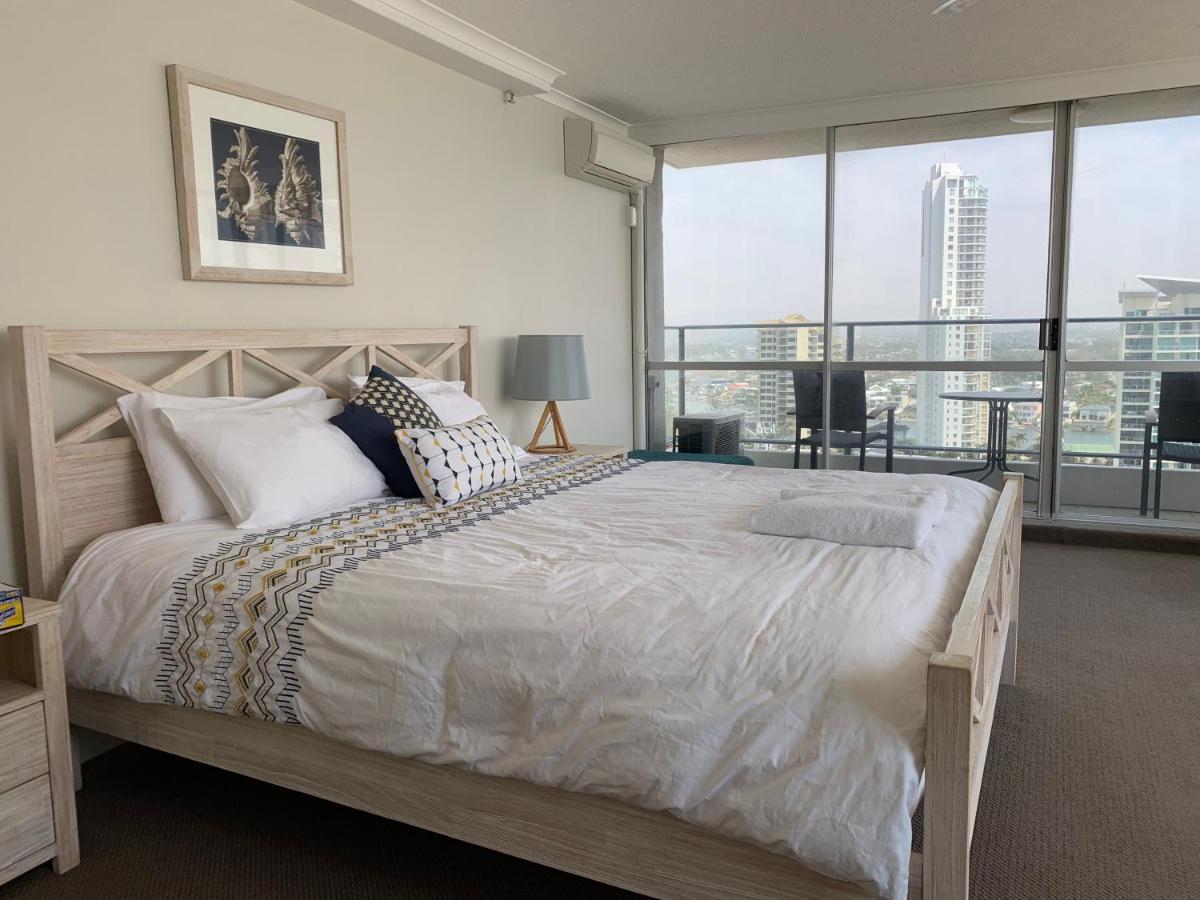Three-Bedroom Apartment Ocean View