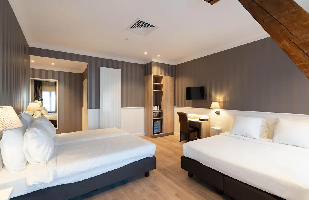 Hotel Du Theatre-1