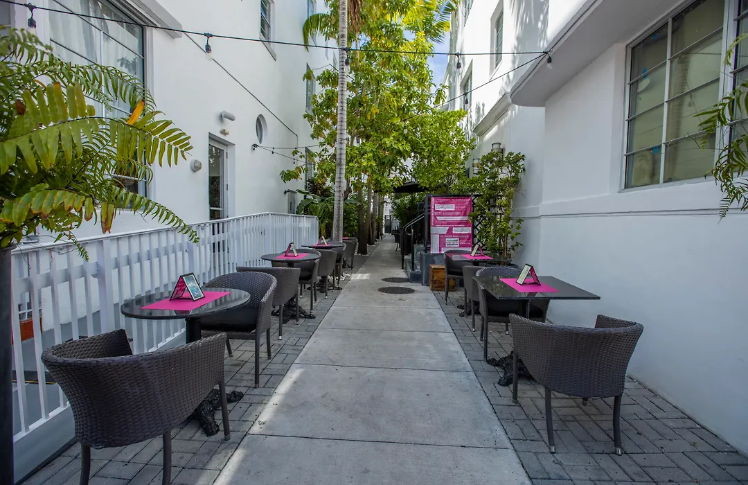 Posh South Beach-1