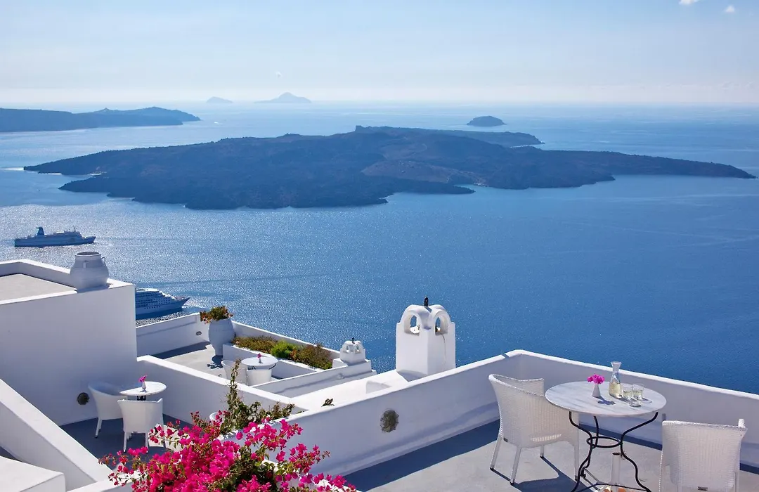 Cliff Side Suites-1