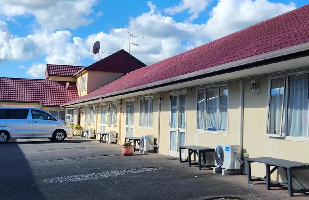 Gardena Court Motel-1